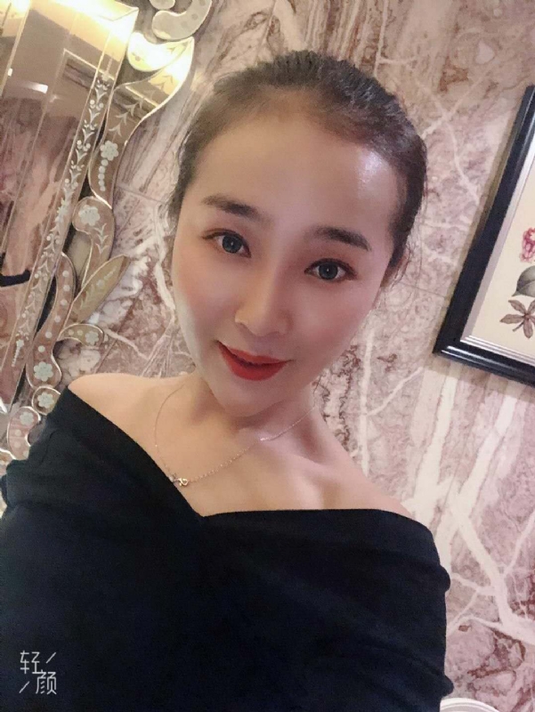 调皮的小猫的第一张照片--阜阳相亲服务中心