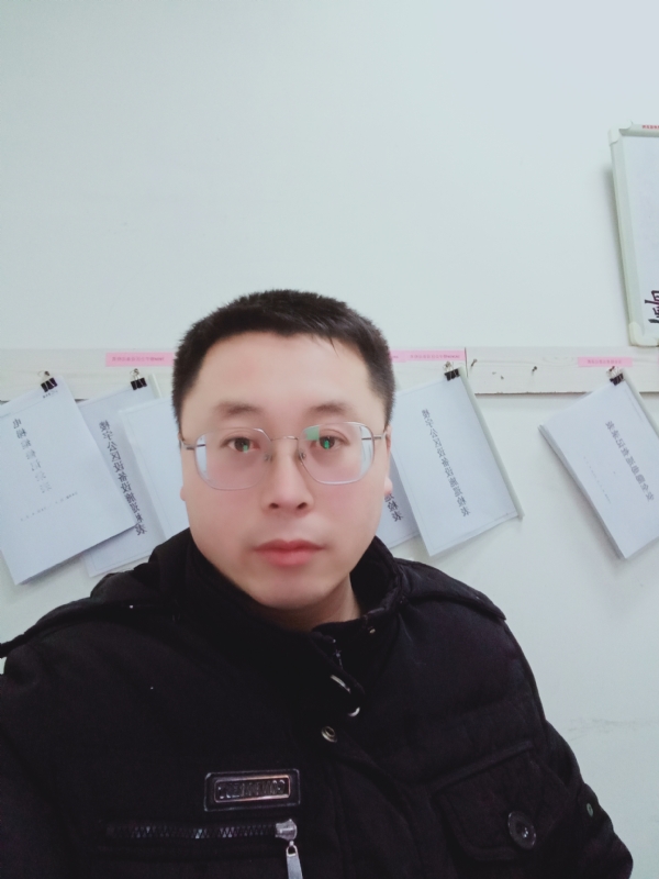 一头猪的第一张照片--阜阳相亲服务中心