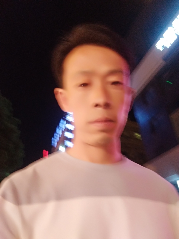 找个人来爱的第一张照片--阜阳相亲服务中心