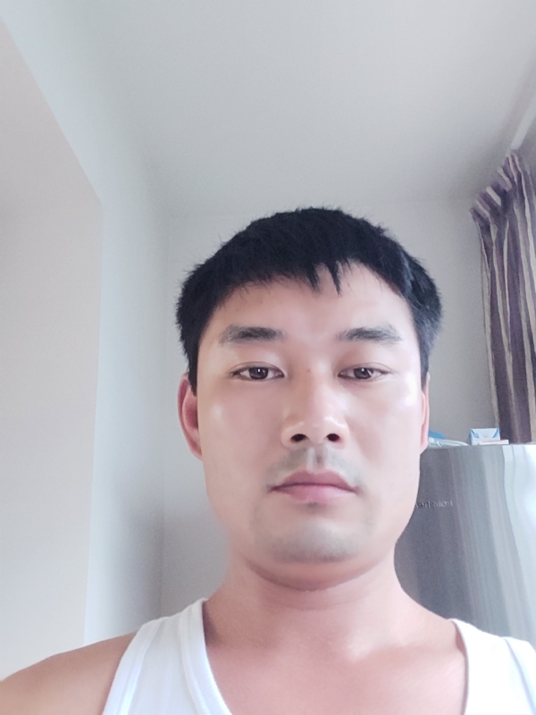 MM的第一张照片--阜阳相亲服务中心