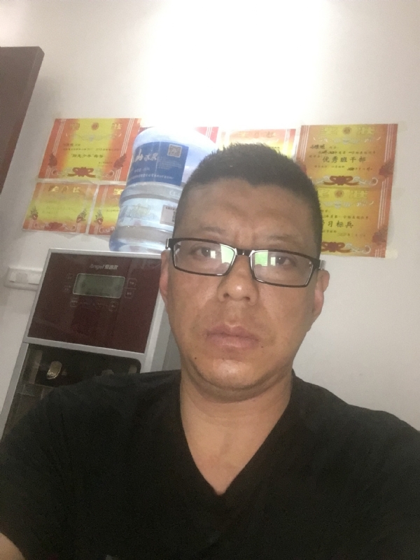 牵手的第一张照片--阜阳相亲服务中心