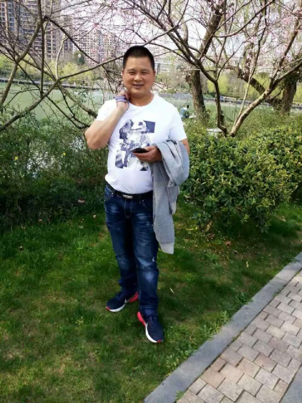 纯爷们的第一张照片--阜阳相亲服务中心