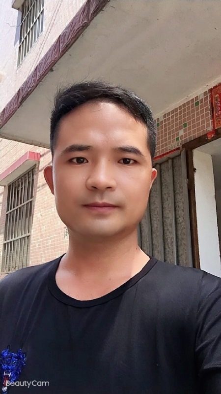 言飞的第一张照片--阜阳相亲服务中心