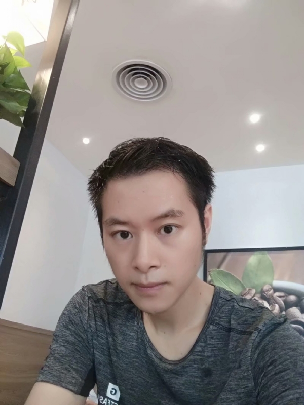 期待缘分的第一张照片--阜阳相亲服务中心