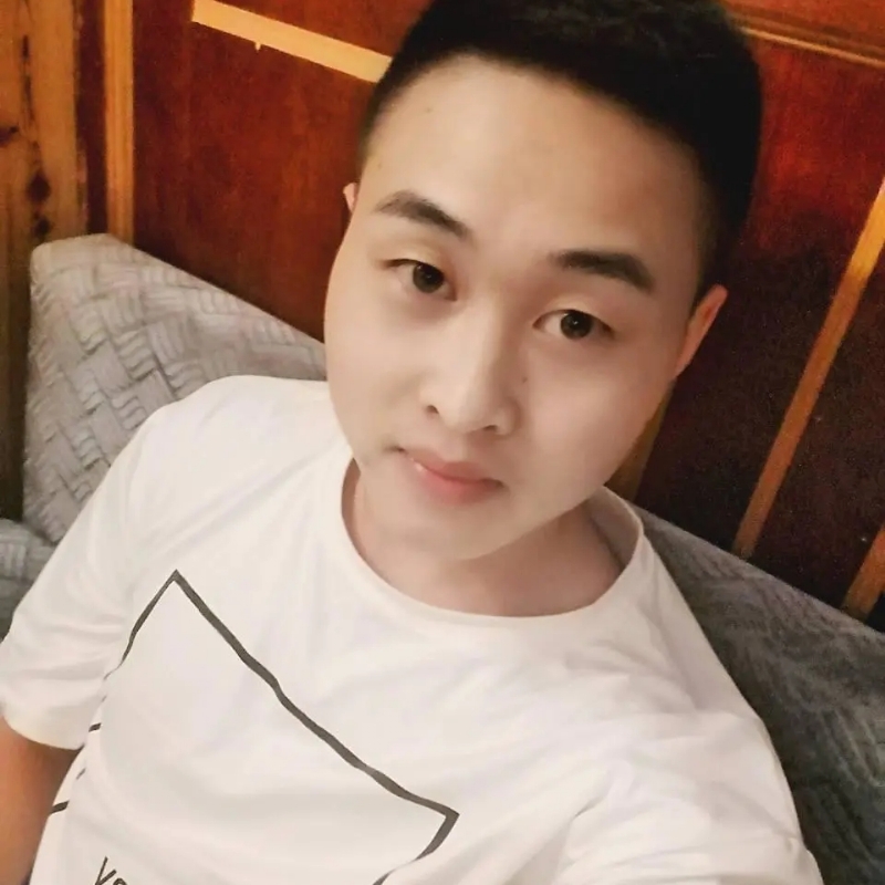 娃娃脸小爸爸的第一张照片--阜阳相亲服务中心