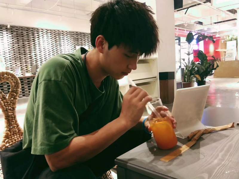 一花一世界的第一张照片--阜阳相亲服务中心