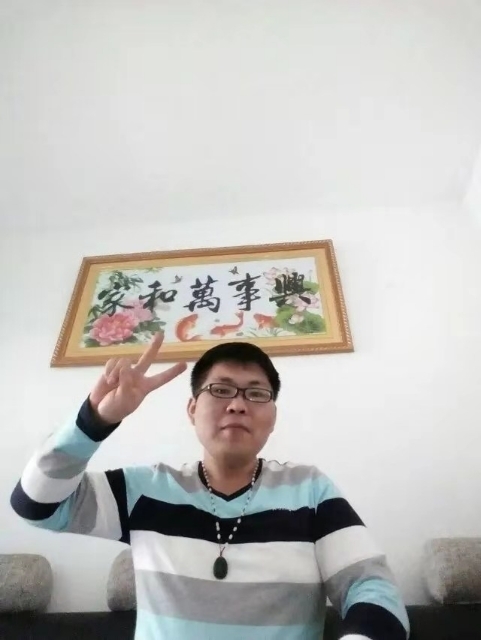 快乐就好的第一张照片--阜阳相亲服务中心