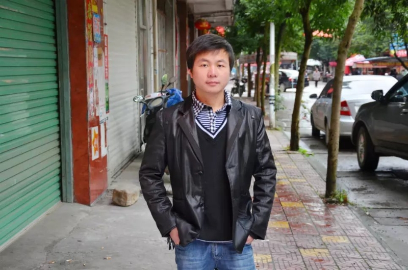 青春正点的第一张照片--阜阳相亲服务中心