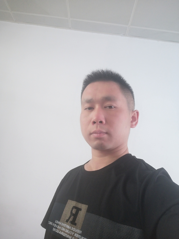 孤独的狼的第一张照片--阜阳相亲服务中心