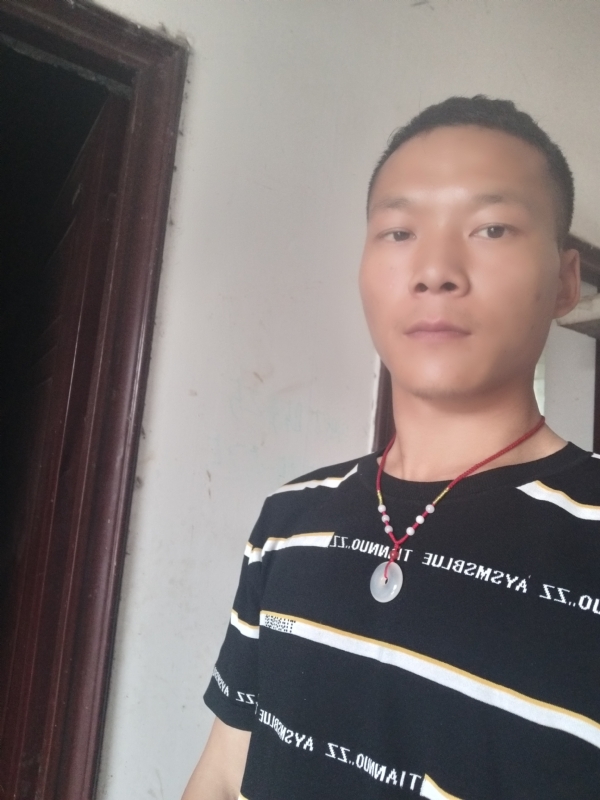 爱，请深爱的第二张照片--阜阳相亲服务中心
