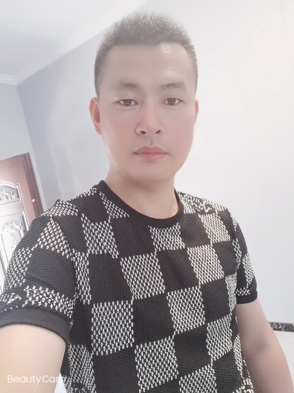 快乐无罪的第一张照片--阜阳相亲服务中心