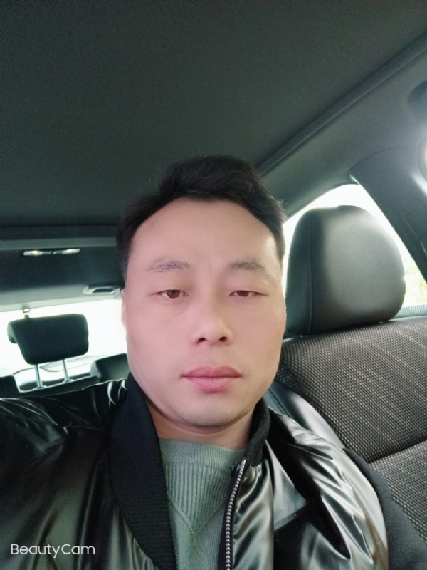 放飞的羊的第一张照片--阜阳相亲服务中心