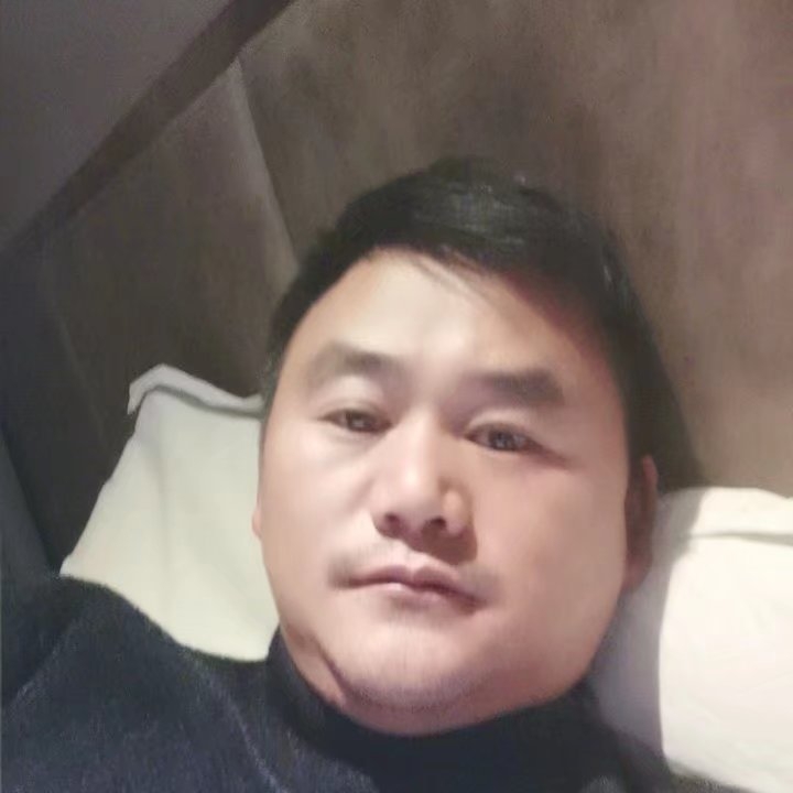 奔跑的第四张照片--阜阳相亲服务中心