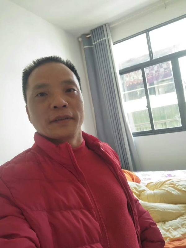 真诚征婚的第一张照片--阜阳相亲服务中心