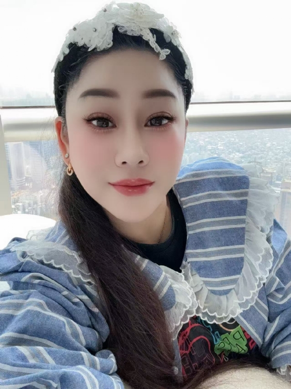 萱草沐晴的第一张照片--阜阳相亲服务中心